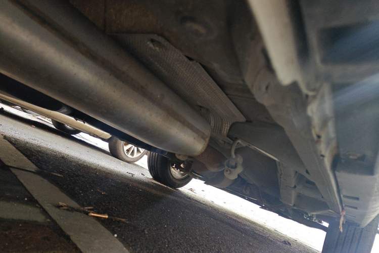 Used Geely Auto Emgrand X7 Sport 2016 2.0L Manual Smart Connect Version Chassis Rear Right