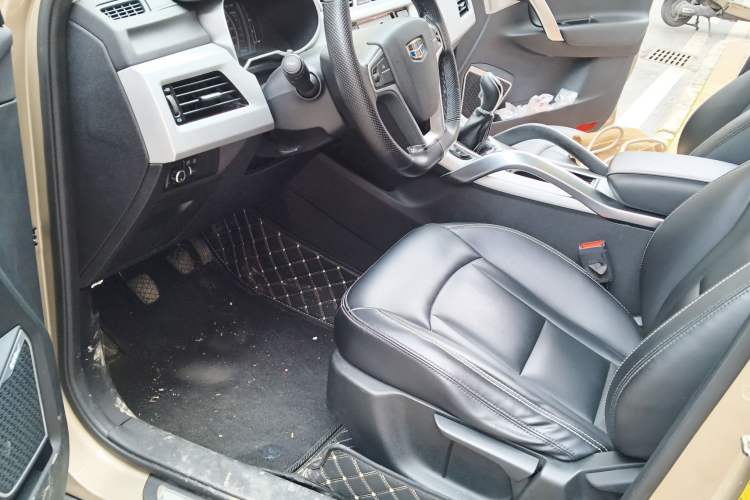 Used Geely Auto Emgrand X7 Sport 2016 2.0L Manual ZhiShang Version Driver Seat