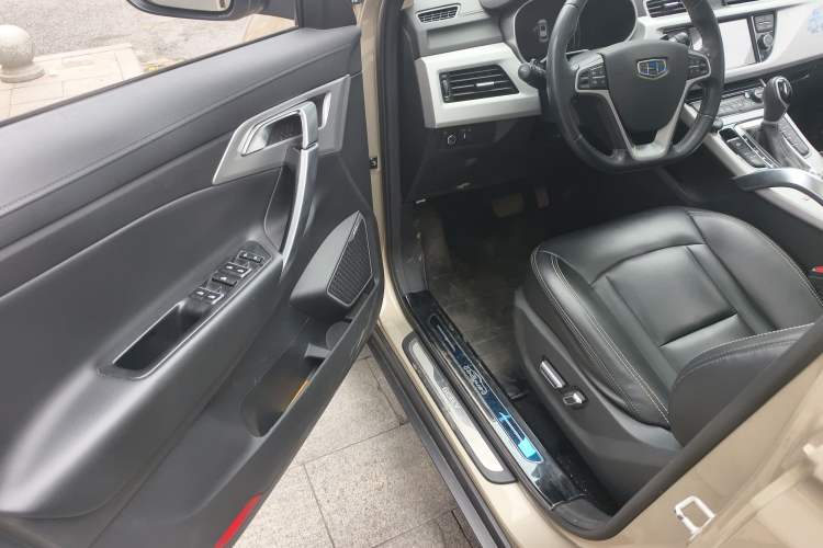 Used Geely Auto Emgrand X7 Sport 2016 1.8TD Automatic Smart Model Driver Seat