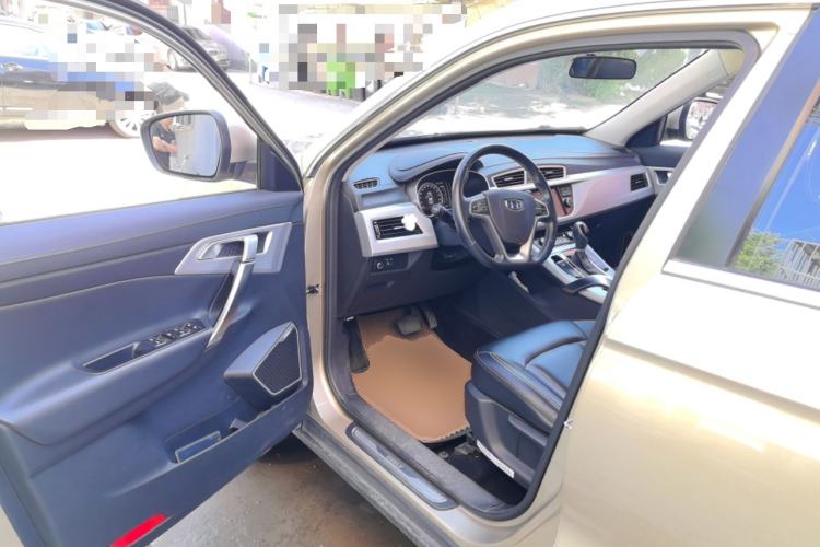 Used Geely Auto Emgrand X7 Sport 2016 1.8TD Automatic Smart Connectivity Version Driver Seat