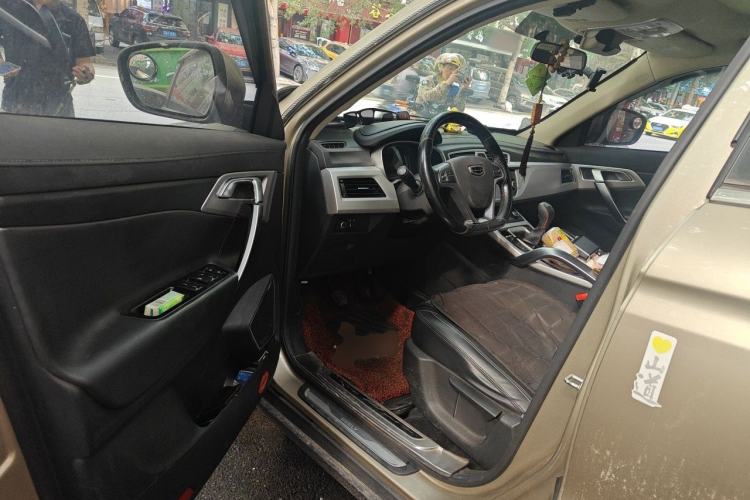 Used Geely Auto Emgrand X7 Sport 2016 2.0L Manual Smart Connect Version Driver Seat