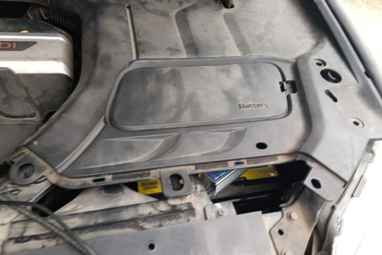Used Geely Auto Emgrand X7 Sport 2016 1.8TD Automatic ZhiZun Version Engine Bay Left