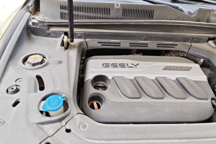 Used Geely Auto Emgrand X7 Sport 2016 1.8TD Automatic ZhiZun Version Engine Bay Right