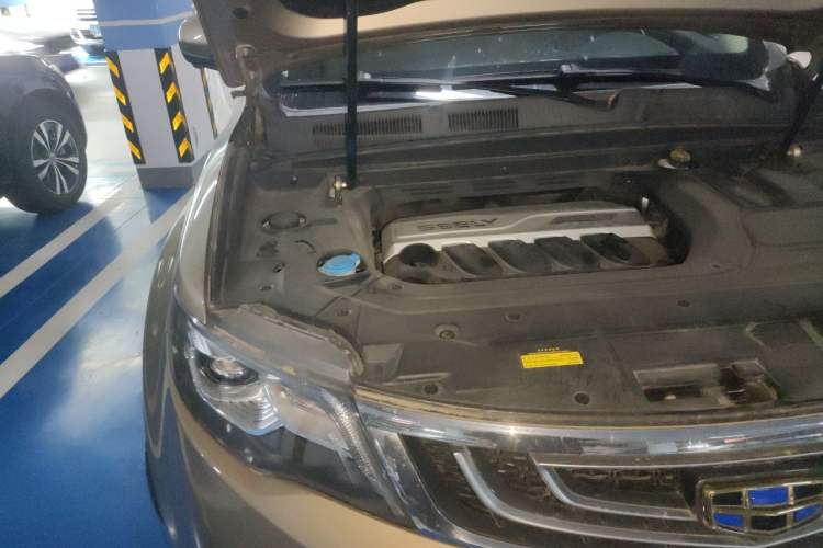 Used Geely Auto Emgrand X7 Sport 2016 1.8TD Automatic ZhiZun Version Engine Bay Right