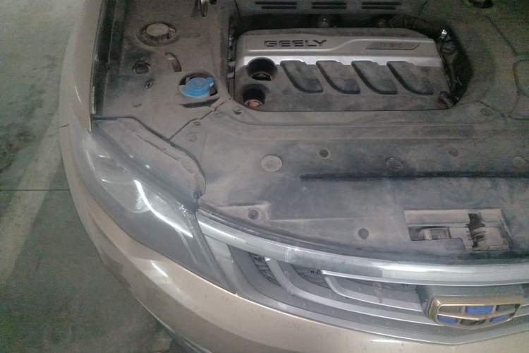 Used Geely Auto Emgrand X7 Sport 2016 1.8TD Automatic ZhiZun Version Engine Bay Right