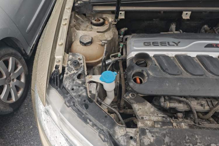 Used Geely Auto Emgrand X7 Sport 2016 1.8TD Automatic ZhiShang Model Engine Bay Right