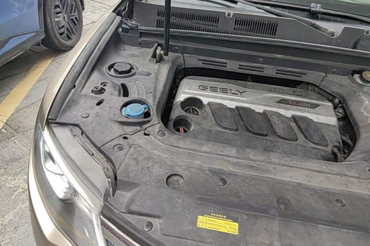 Used Geely Auto Emgrand X7 Sport 2016 1.8TD Automatic ZhiZun Version Engine Bay Right
