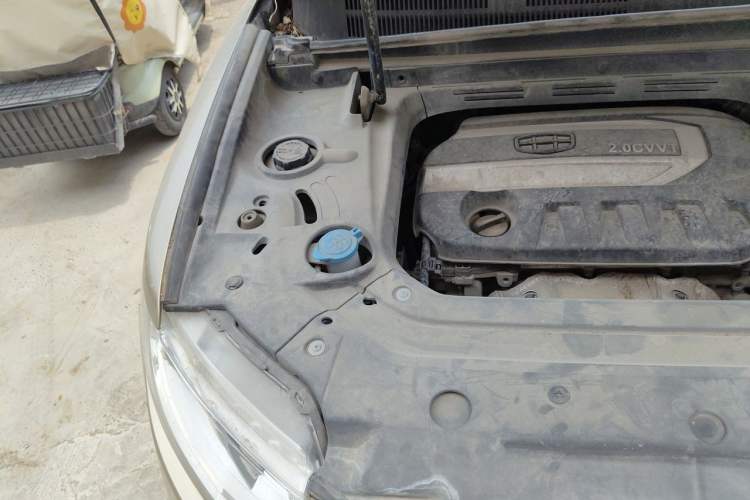 Used Geely Auto Emgrand X7 Sport 2016 2.0L Manual Smart Connect Version Engine Bay Right
