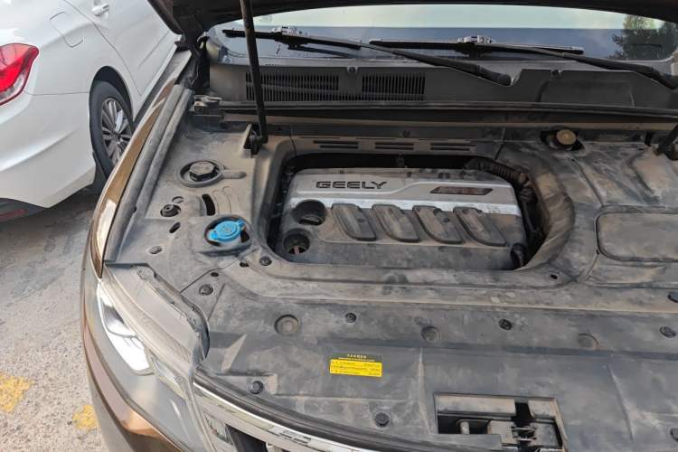 Used Geely Auto Emgrand X7 Sport 2016 1.8TD Automatic All-Wheel-Drive ZhiZun Edition Engine Bay Right