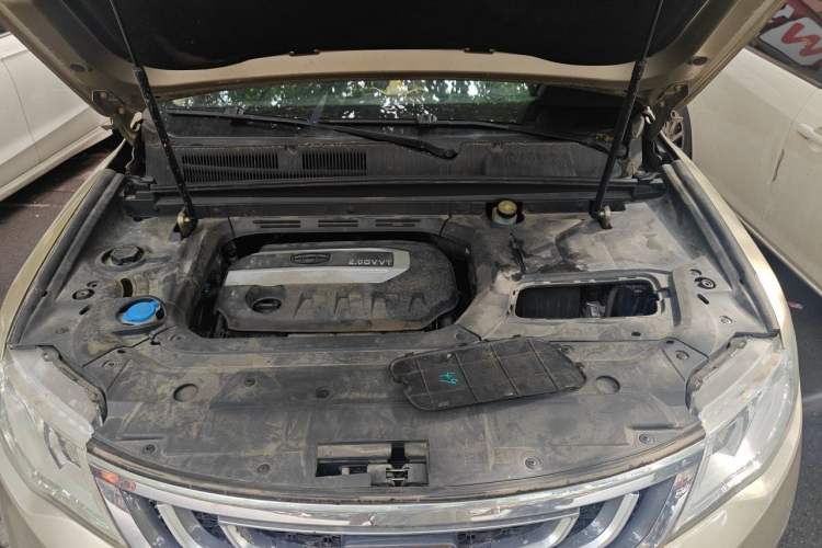 Used Geely Auto Emgrand X7 Sport 2016 2.0L Manual Smart Connect Version Engine Bay