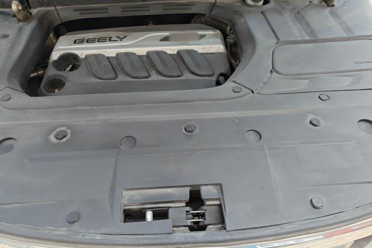 Used Geely Auto Emgrand X7 Sport 2016 1.8TD Automatic ZhiZun Version Engine Bay