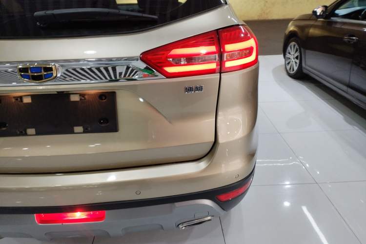 Used Geely Auto Emgrand X7 Sport 2016 1.8TD Automatic ZhiShang Model Exterior 6