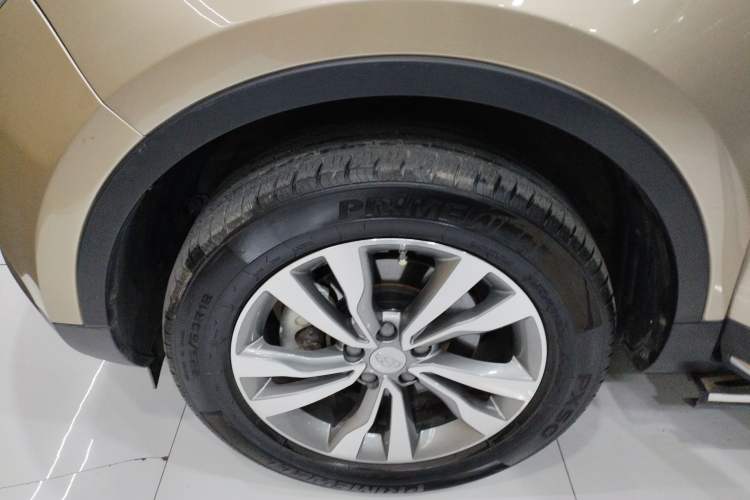 Used Geely Auto Emgrand X7 Sport 2016 1.8TD Automatic ZhiShang Model Exterior 7