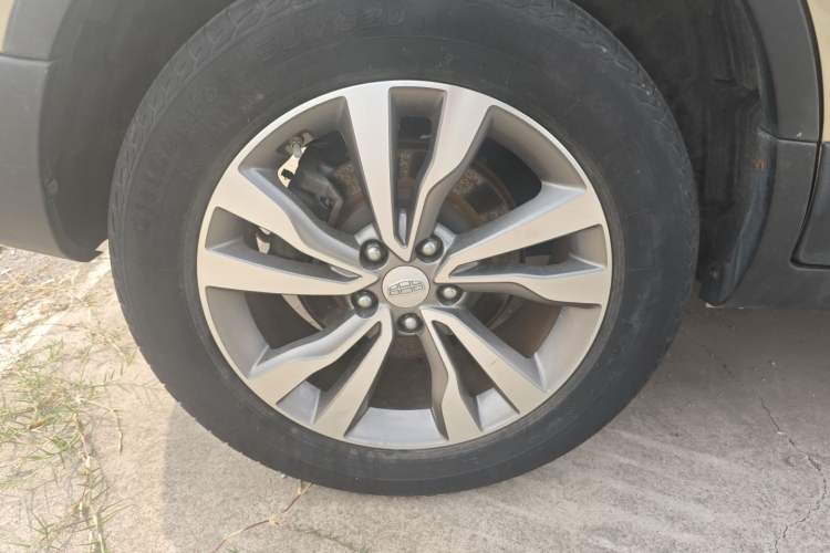 Used Geely Auto Emgrand X7 Sport 2016 2.0L Manual Smart Connect Version Exterior 8
