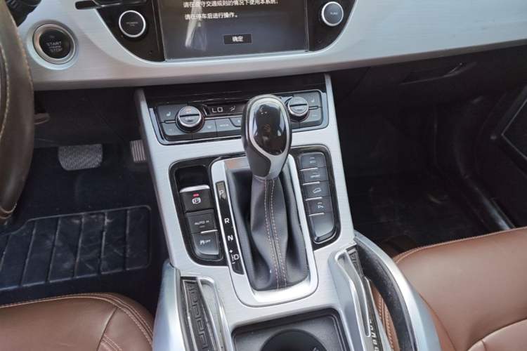 Used Geely Auto Emgrand X7 Sport 2016 1.8TD Automatic ZhiZun Version Gear Lever