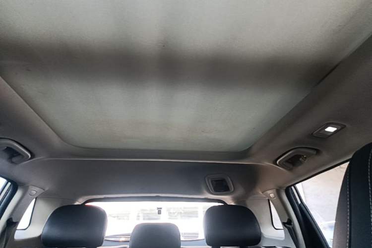 Used Geely Auto Emgrand X7 Sport 2016 1.8TD Automatic ZhiShang Model Headliner