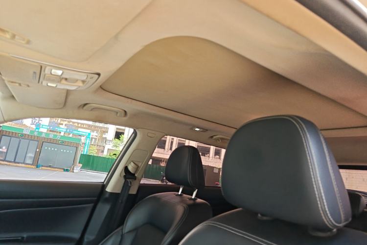 Used Geely Auto Emgrand X7 Sport 2016 1.8TD Automatic Smart Connectivity Version Headliner