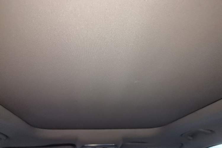 Used Geely Auto Emgrand X7 Sport 2016 1.8TD Automatic ZhiShang Model Headliner