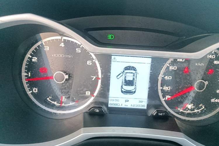 Used Geely Auto Emgrand X7 Sport 2016 1.8TD Automatic ZhiShang Model Instrument Cluster