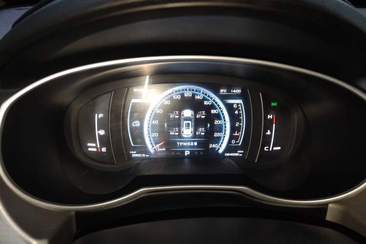 Used Geely Auto Emgrand X7 Sport 2016 1.8TD Automatic Smart Model Instrument Cluster
