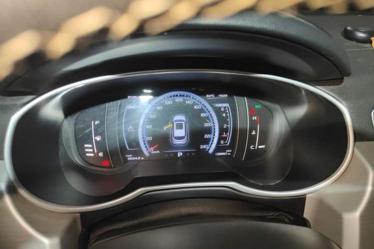 Used Geely Auto Emgrand X7 Sport 2016 1.8TD Automatic Smart Connectivity Version Instrument Cluster