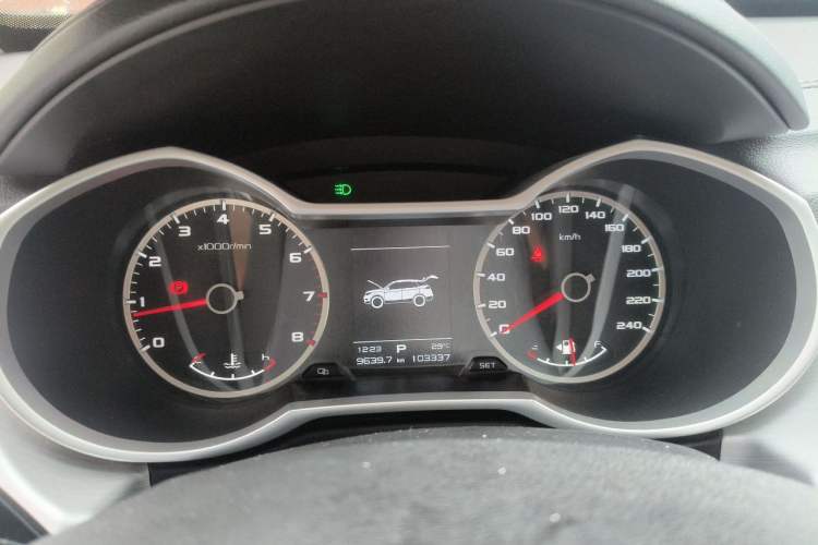 Used Geely Auto Emgrand X7 Sport 2016 1.8TD Automatic ZhiShang Model Instrument Cluster