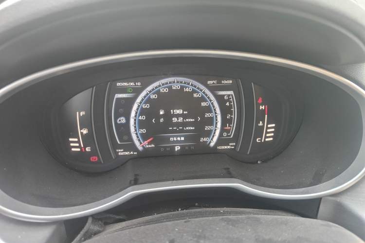 Used Geely Auto Emgrand X7 Sport 2016 1.8TD Automatic All-Wheel-Drive ZhiZun Edition Instrument Cluster