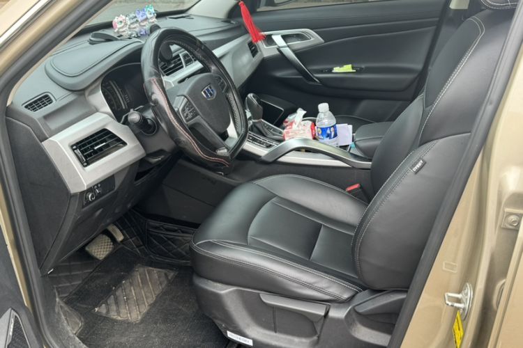 Used Geely Auto Emgrand X7 Sport 2016 1.8TD Automatic Smart Connectivity Version Interior 2