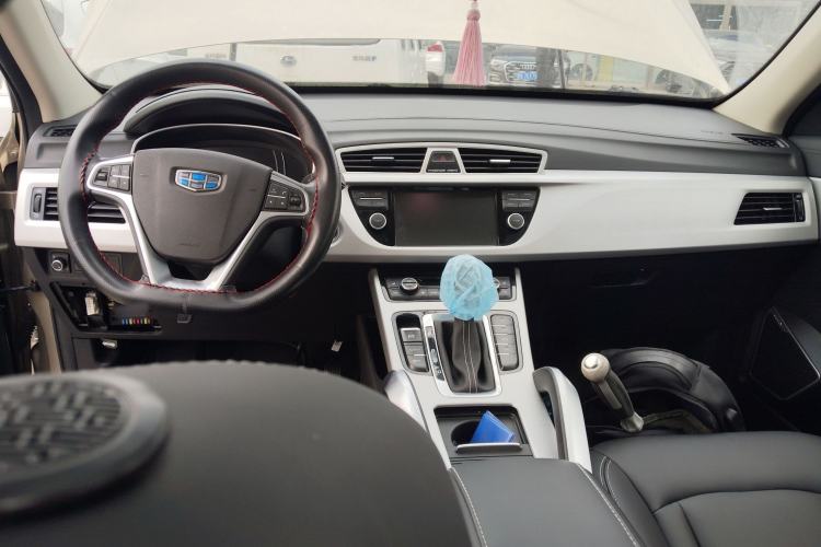 Used Geely Auto Emgrand X7 Sport 2016 1.8TD Automatic Smart Model Interior 2