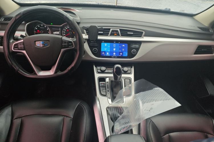 Used Geely Auto Emgrand X7 Sport 2016 1.8TD Automatic ZhiShang Model Interior 2