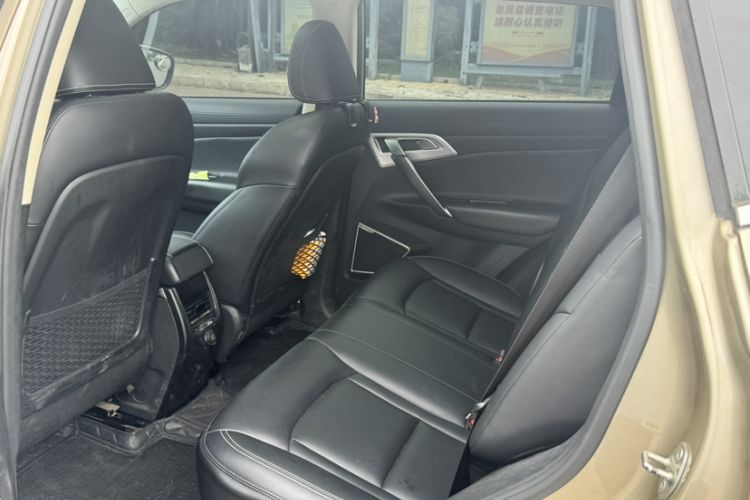 Used Geely Auto Emgrand X7 Sport 2016 1.8TD Automatic Smart Connectivity Version Interior 3