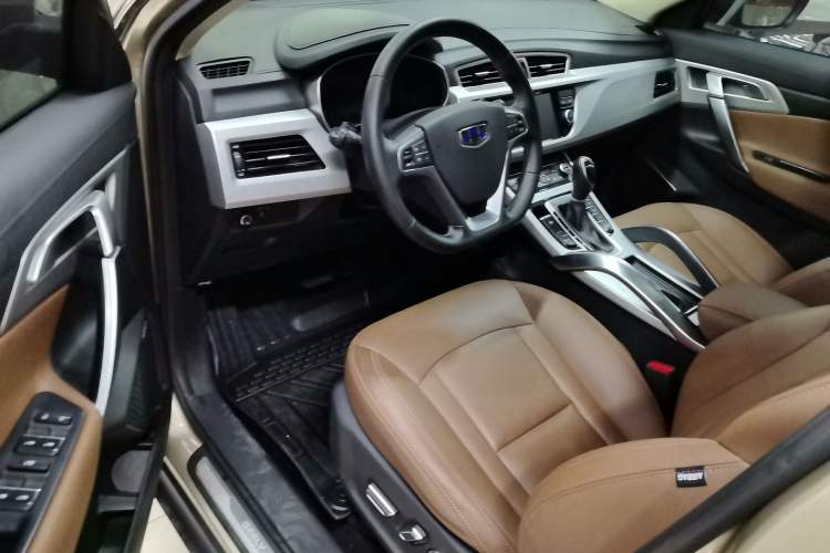Used Geely Auto Emgrand X7 Sport 2016 1.8TD Automatic ZhiZun Version Interior 3