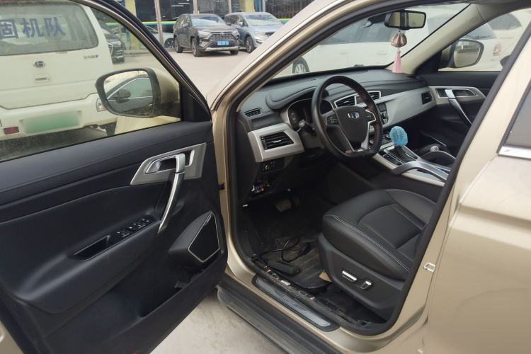 Used Geely Auto Emgrand X7 Sport 2016 1.8TD Automatic Smart Model Interior 3
