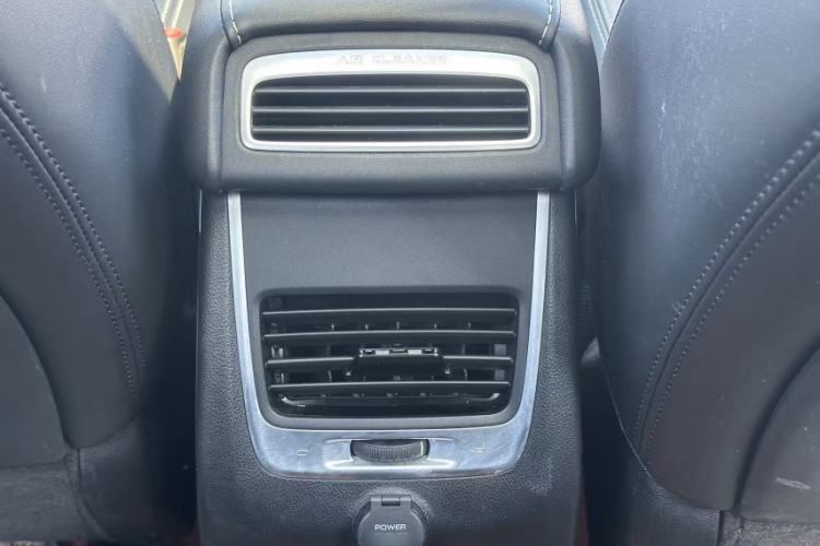 Used Geely Auto Emgrand X7 Sport 2016 1.8TD Automatic Smart Model Interior 8