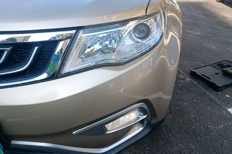 Used Geely Auto Emgrand X7 Sport 2016 1.8TD Automatic ZhiShang Model Left Front Headlight