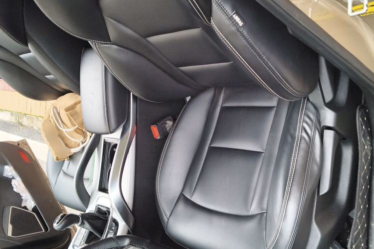 Used Geely Auto Emgrand X7 Sport 2016 2.0L Manual ZhiShang Version Left Front Seat