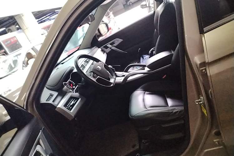 Used Geely Auto Emgrand X7 Sport 2016 1.8TD Automatic Smart Connectivity Version Left Front Seat