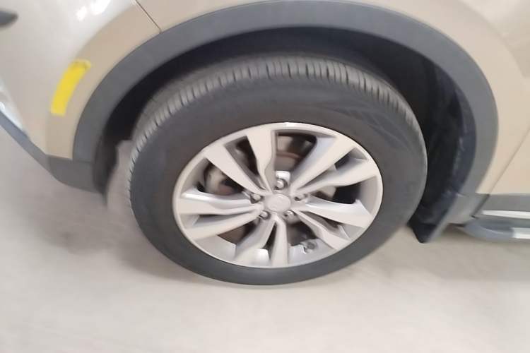 Used Geely Auto Emgrand X7 Sport 2016 1.8TD Automatic ZhiZun Version Left Front Wheel Hub