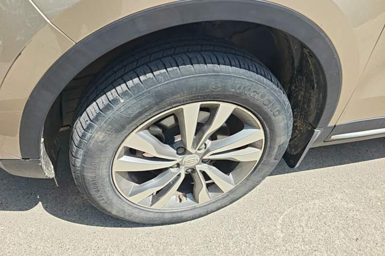Used Geely Auto Emgrand X7 Sport 2016 1.8TD Automatic Smart Connectivity Version Left Front Wheel Hub