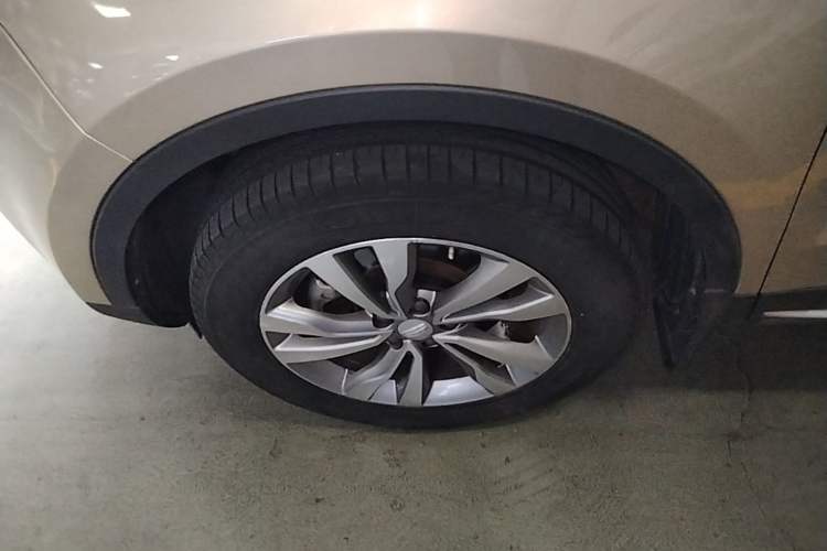 Used Geely Auto Emgrand X7 Sport 2016 1.8TD Automatic Smart Connectivity Version Left Front Wheel Hub