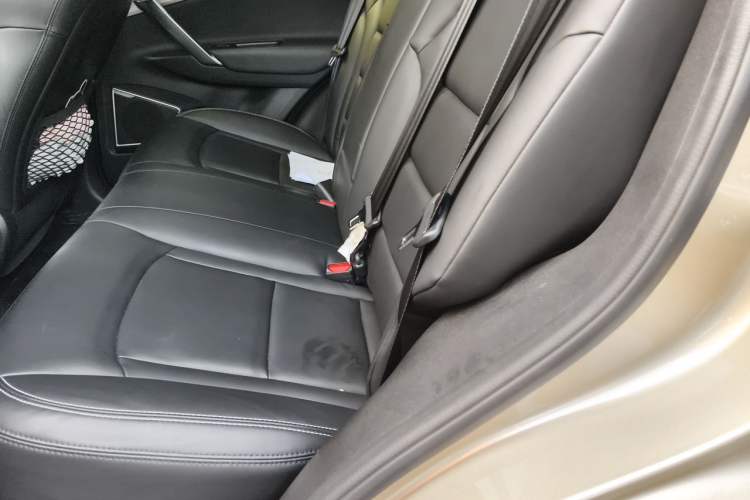 Used Geely Auto Emgrand X7 Sport 2016 1.8TD Automatic Smart Model Left Rear Seat