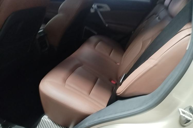 Used Geely Auto Emgrand X7 Sport 2016 1.8TD Automatic ZhiZun Version Left Rear Seat