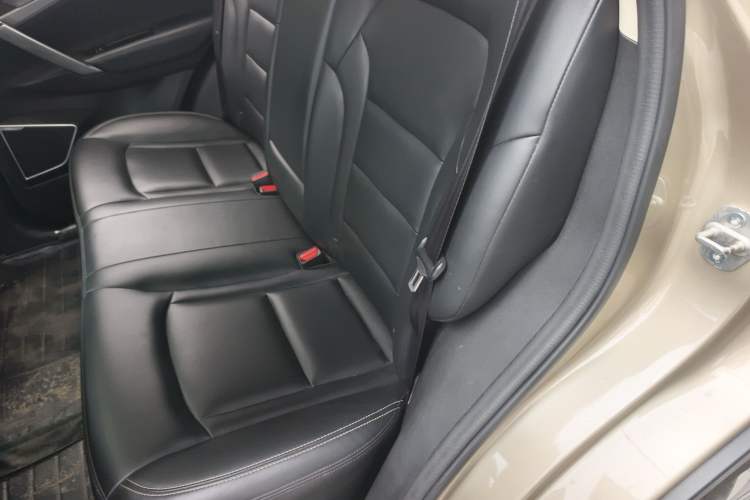 Used Geely Auto Emgrand X7 Sport 2016 1.8TD Automatic Smart Model Left Rear Seat