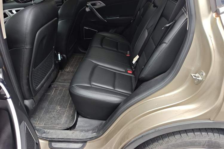 Used Geely Auto Emgrand X7 Sport 2016 1.8TD Automatic Smart Model Left Rear Seat