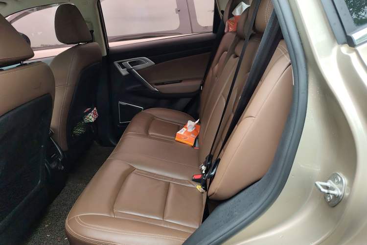 Used Geely Auto Emgrand X7 Sport 2016 1.8TD Automatic ZhiZun Version Left Rear Seat