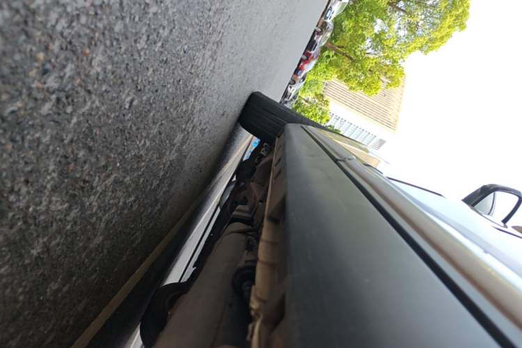 Used Geely Auto Emgrand X7 Sport 2016 1.8TD Automatic Smart Model Left Side Sill