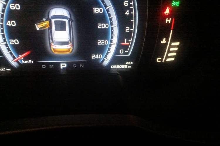 Used Geely Auto Emgrand X7 Sport 2016 1.8TD Automatic ZhiZun Version Odometer Close Up