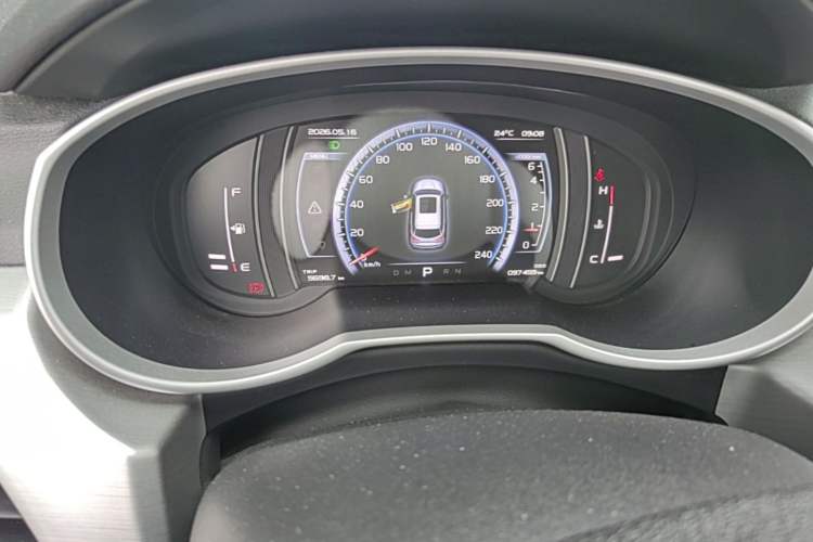 Used Geely Auto Emgrand X7 Sport 2016 1.8TD Automatic ZhiZun Version Odometer Close Up