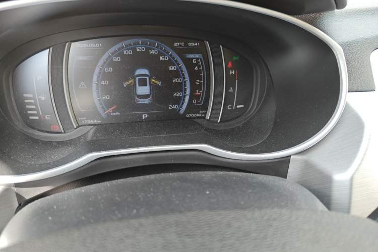 Used Geely Auto Emgrand X7 Sport 2016 1.8TD Automatic ZhiZun Version Odometer Close Up