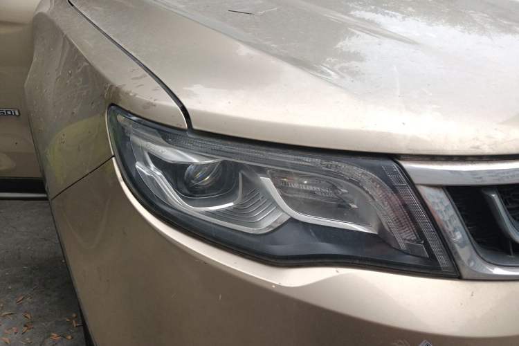 Used Geely Auto Emgrand X7 Sport 2016 1.8TD Automatic ZhiZun Version Right Front Headlight
